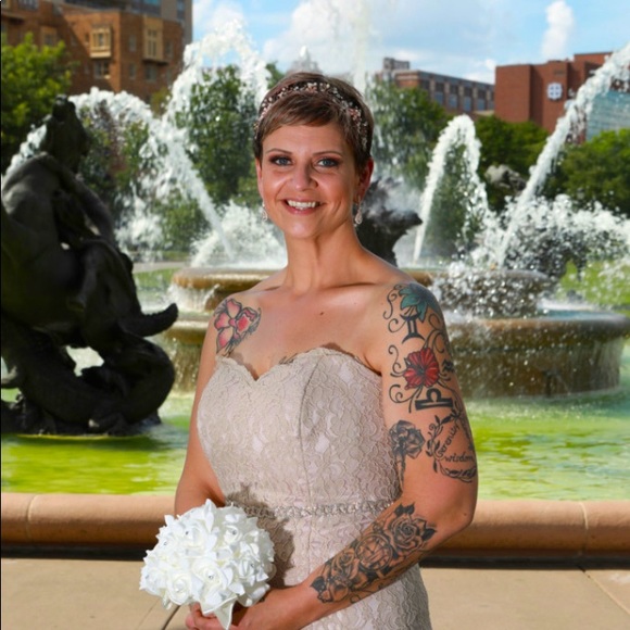 Meet your Posher, Amy - Picture 1 of 1